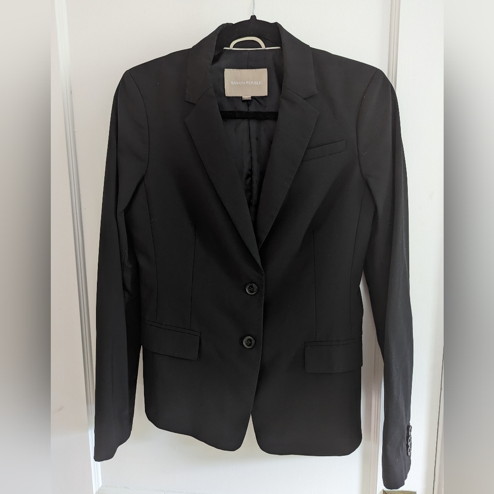 Black Banana Republic wool suit jacket